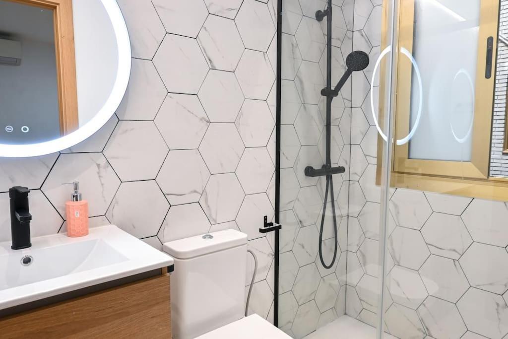For You Rentals Apartamento Temporal Centrico De Dos Dormitorios Sil2 มาดริด ภายนอก รูปภาพ